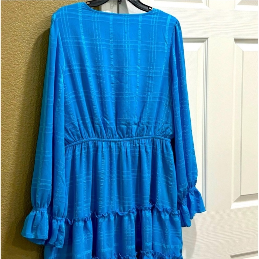Inspired Hearts Dress
Turquoise Oasis
Viscose Metallic size 2X - Picture 7 of 8